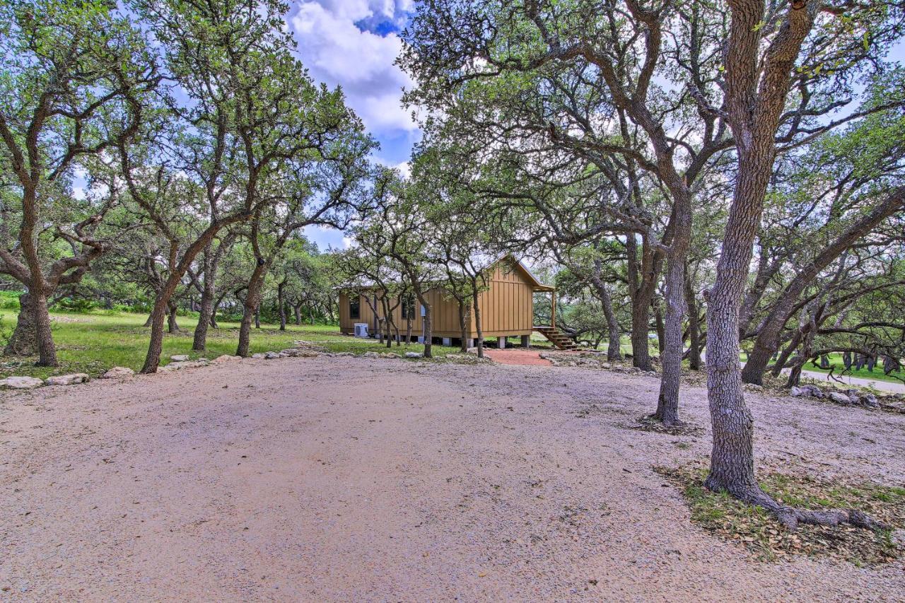 Rustic-Chic Country Cabin - 10 Mi To Main Street! Fredericksburg Kültér fotó