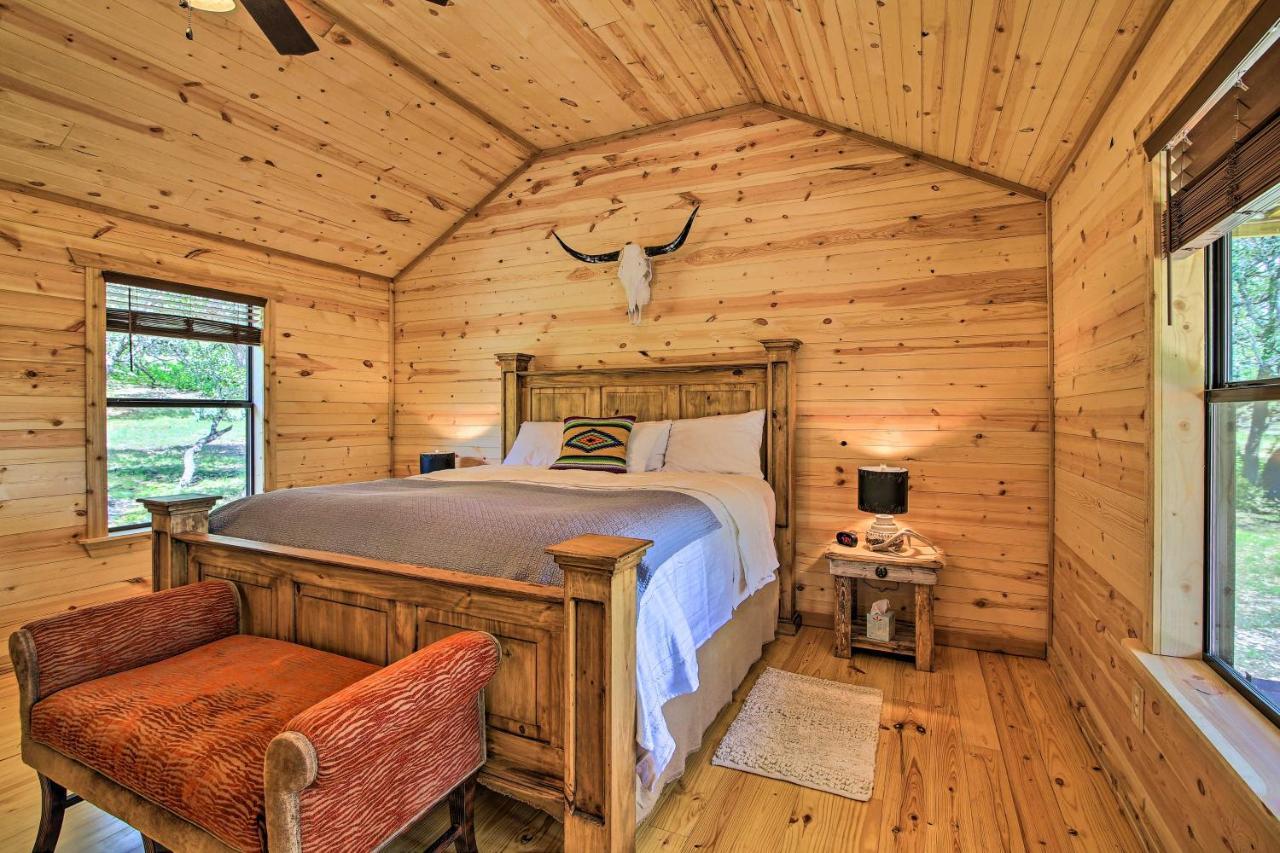 Rustic-Chic Country Cabin - 10 Mi To Main Street! Fredericksburg Kültér fotó